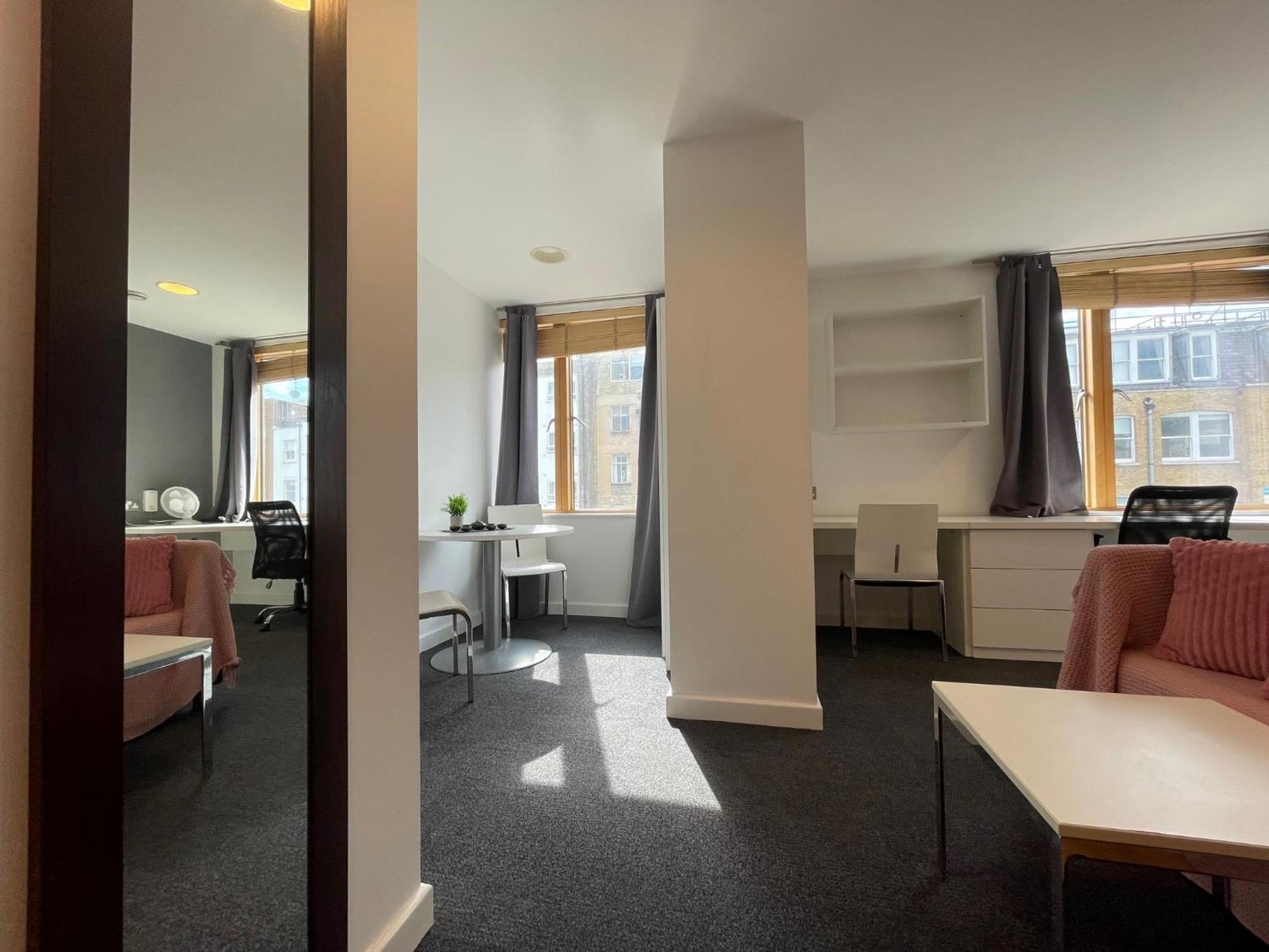 Stuhomes - Arundel House Londen Buitenkant foto